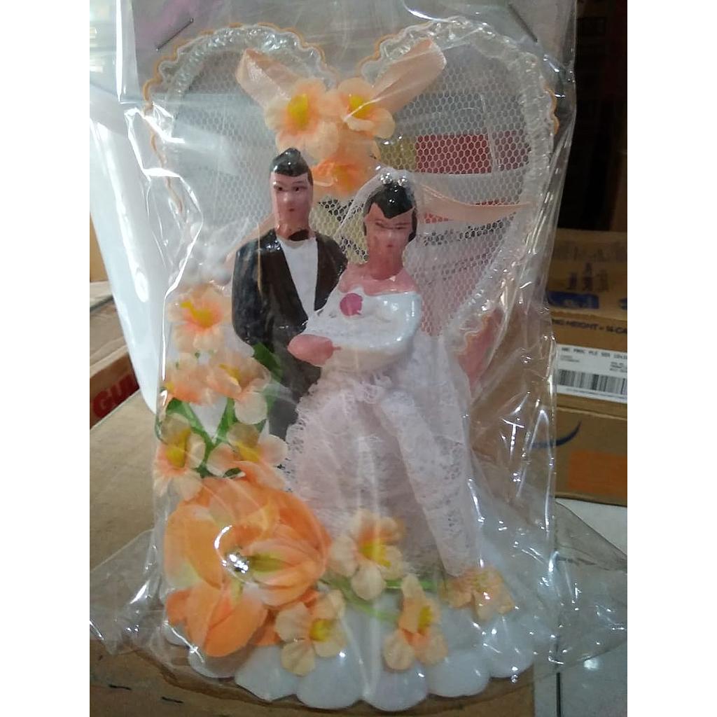 Patung Pengantin Plastik Besar